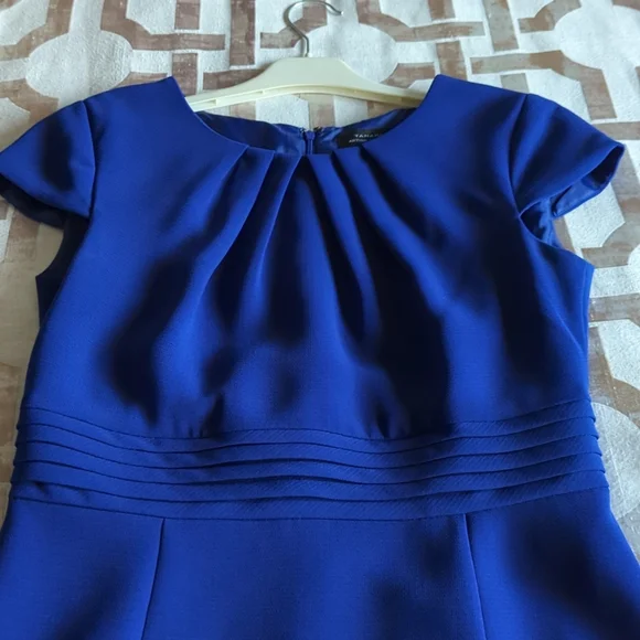 Ladies Dress - Picture 2 of 5